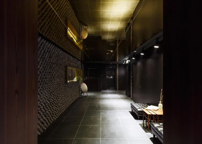 H Hotel 2*